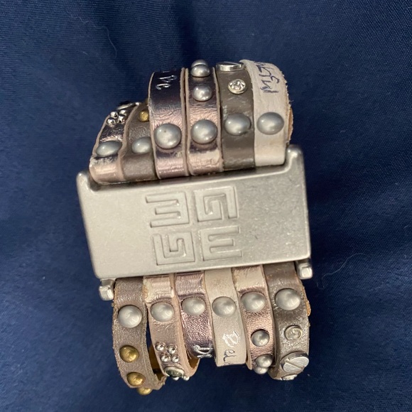 Good Works Make A Difference Leather Bracelet - Picture 3 of 5